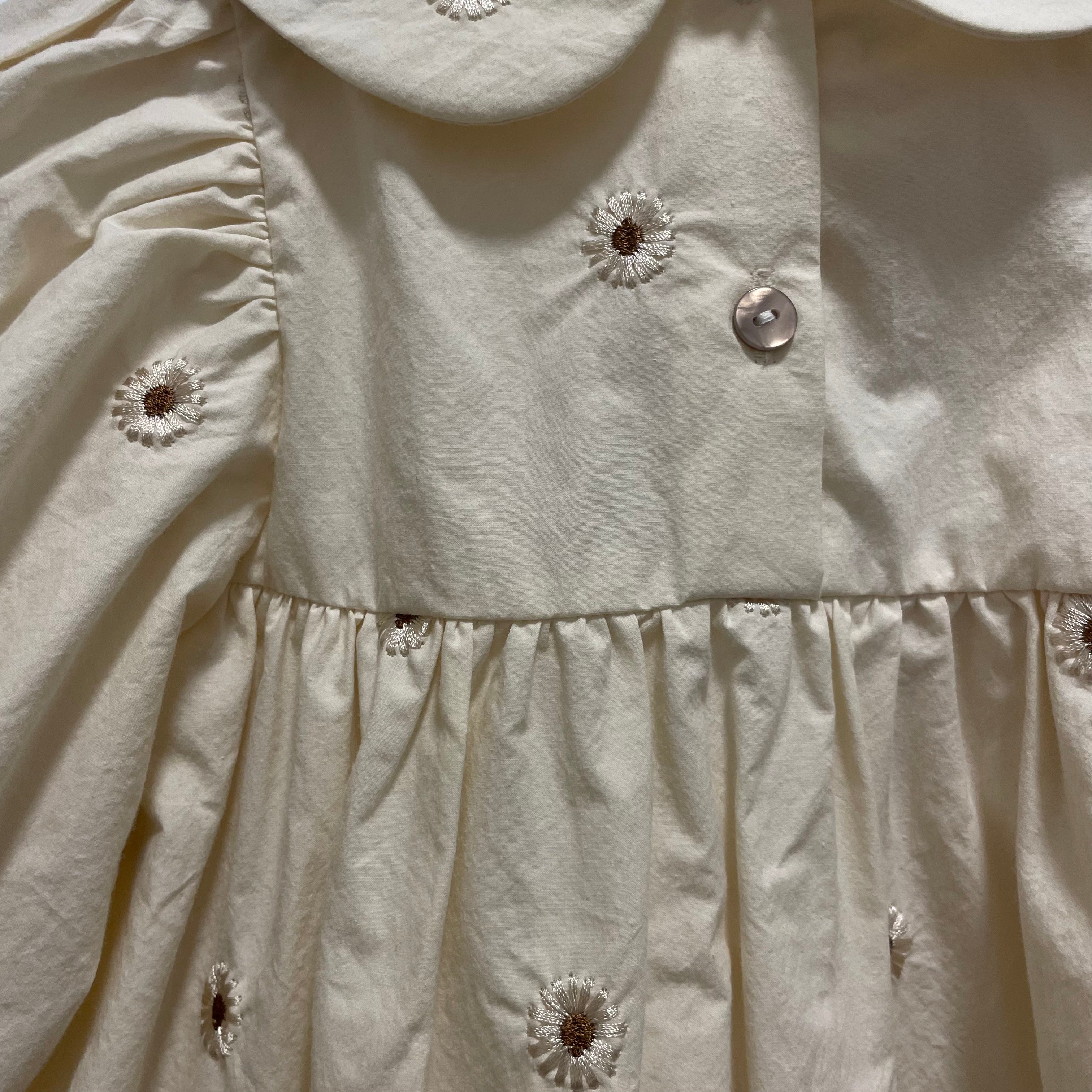 Hygge Selection - embroidery collar dress - cream