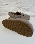 Suede clogs with strap - beige