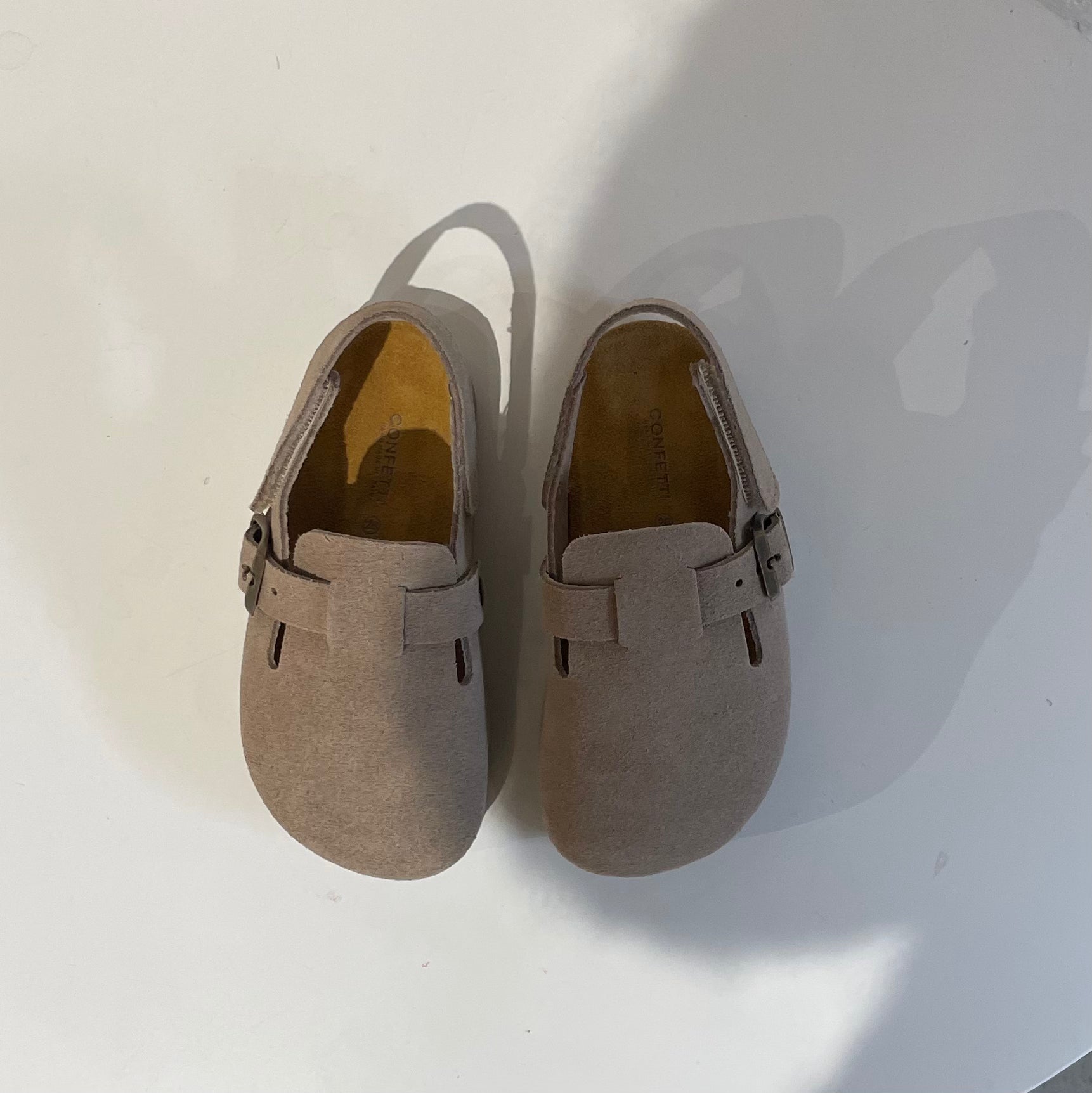 Suede clogs with strap - beige