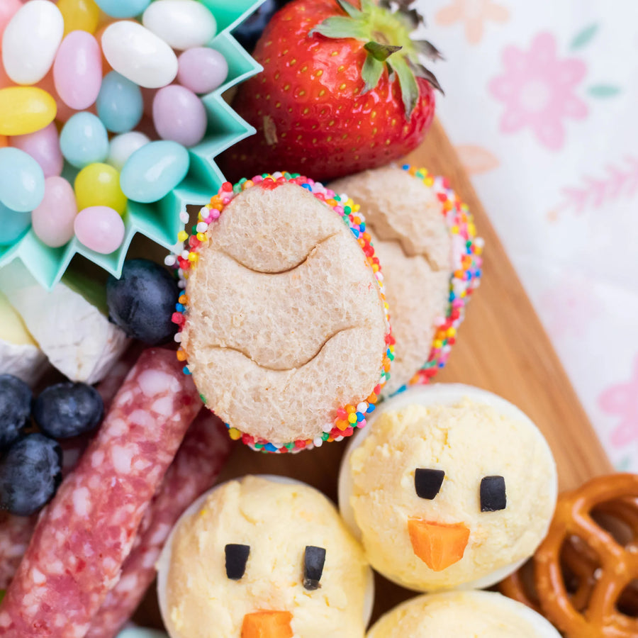 Yumbox  - lunch punch cutter & bento set - easter